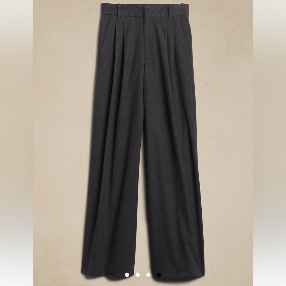 Banana Republic WIDE-LEG FLANNEL TROUSER - Picture 4 of 6